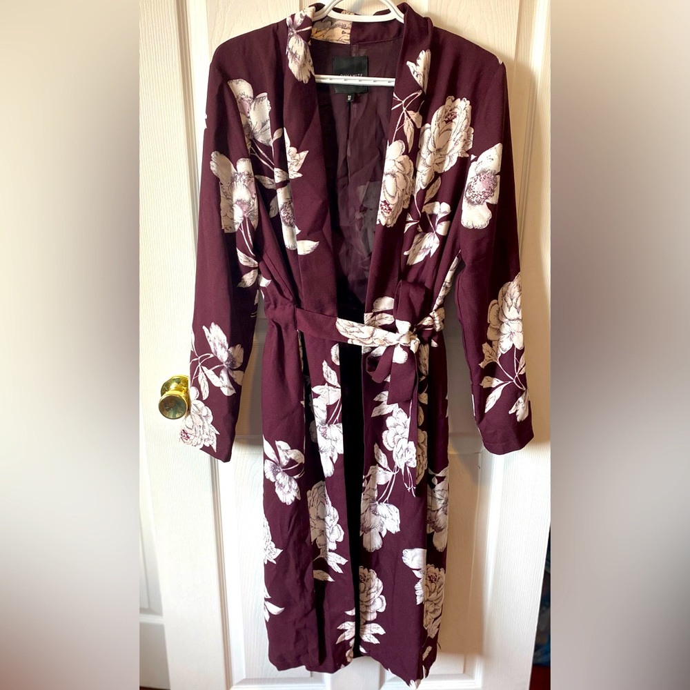 Dynamite Floral Kimono - Size L - GREAT CONDITION